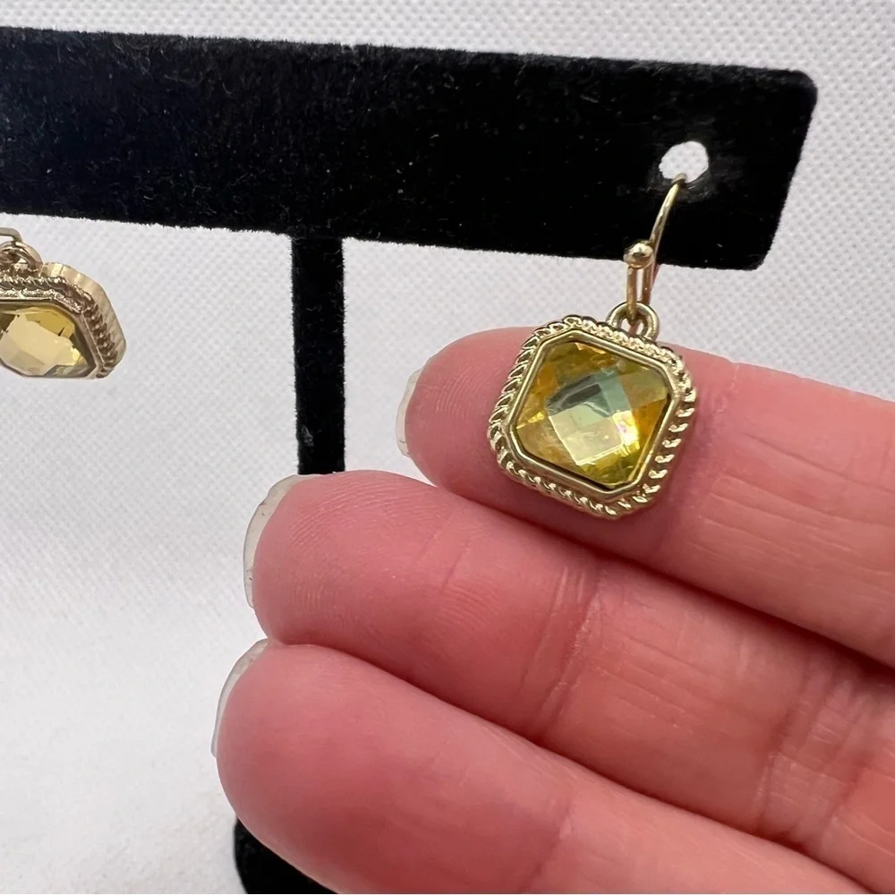 Citrine tone faceted jewel and gold tone dangle drop elegant fancy earrings